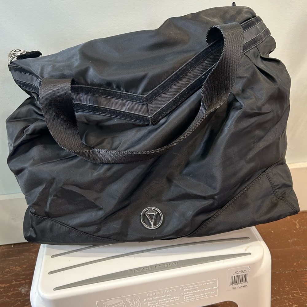 Iviva tote bag